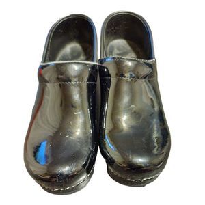 Dansko Black Patent Professional Clogs Size 38 US 7.5 - 8